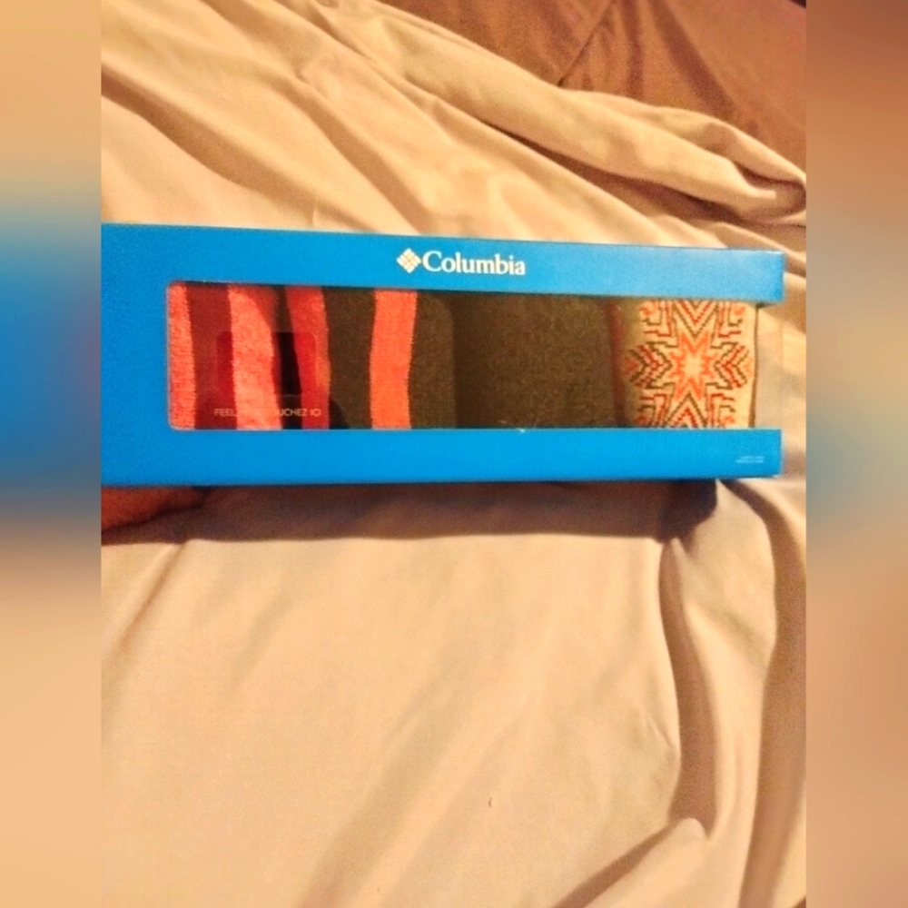 NWT Columbia Women's 4/pack Socks